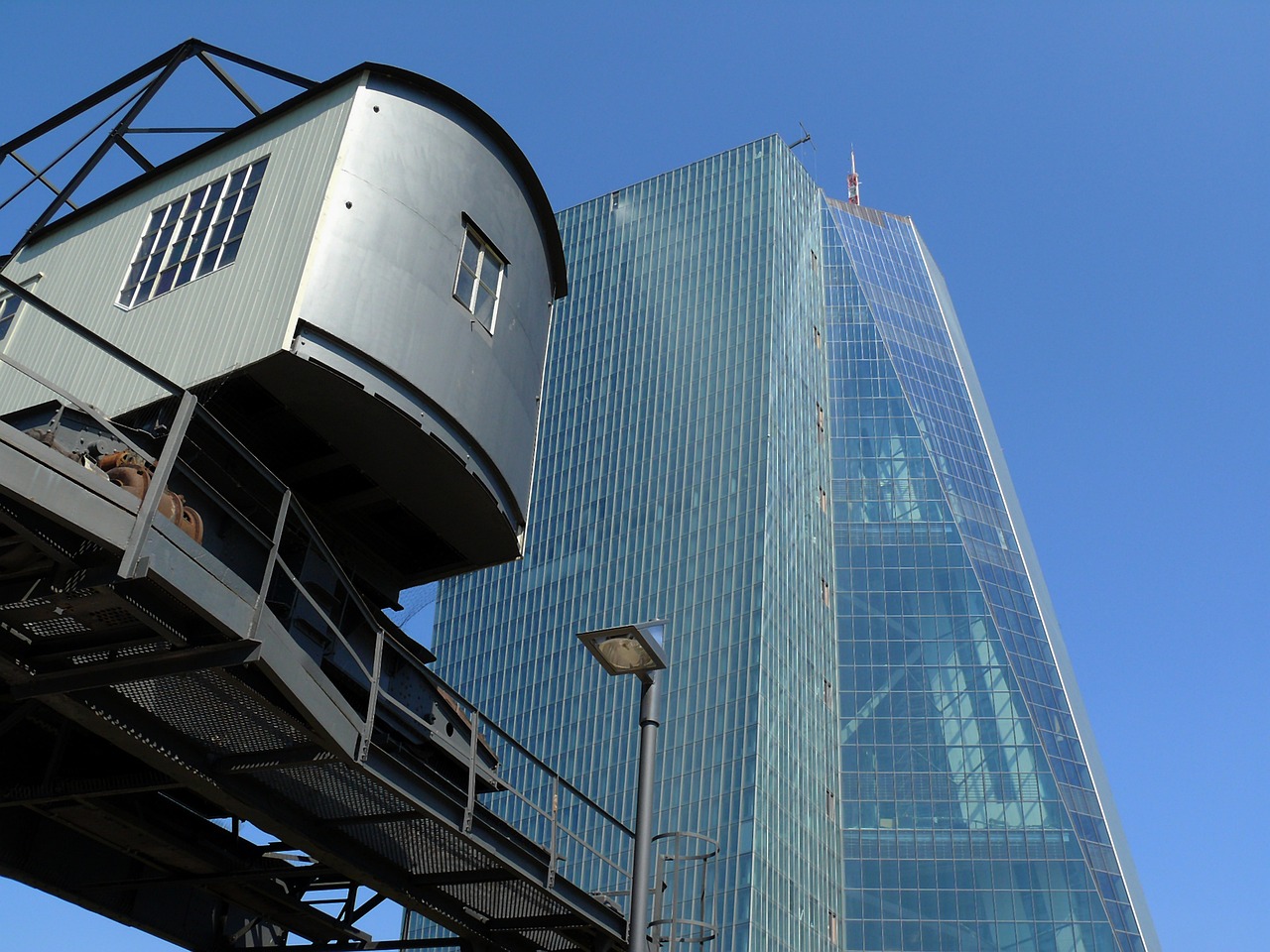 林州重機今日動態(tài)，引領(lǐng)行業(yè)創(chuàng)新，展現(xiàn)全新企業(yè)風貌