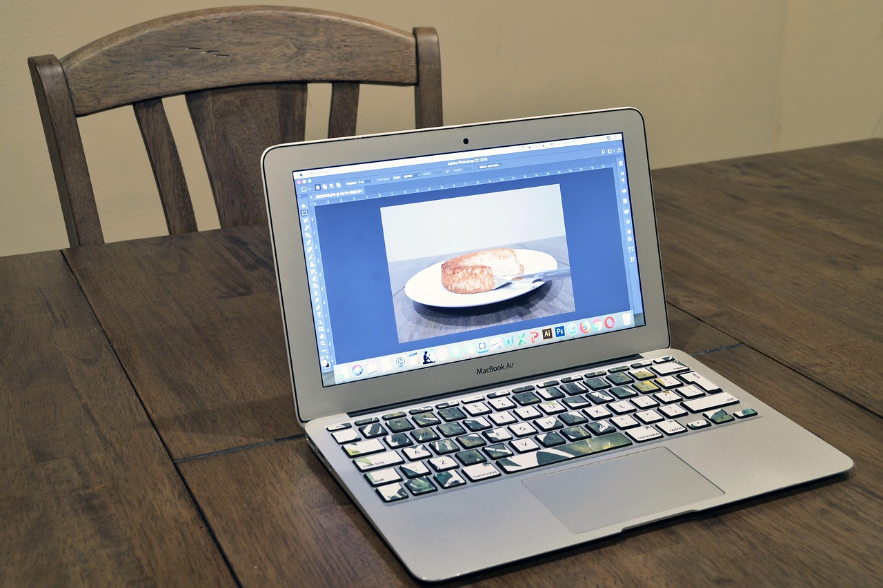 聯(lián)想最新款筆記本2017，技術(shù)與設(shè)計的完美融合亮相市場