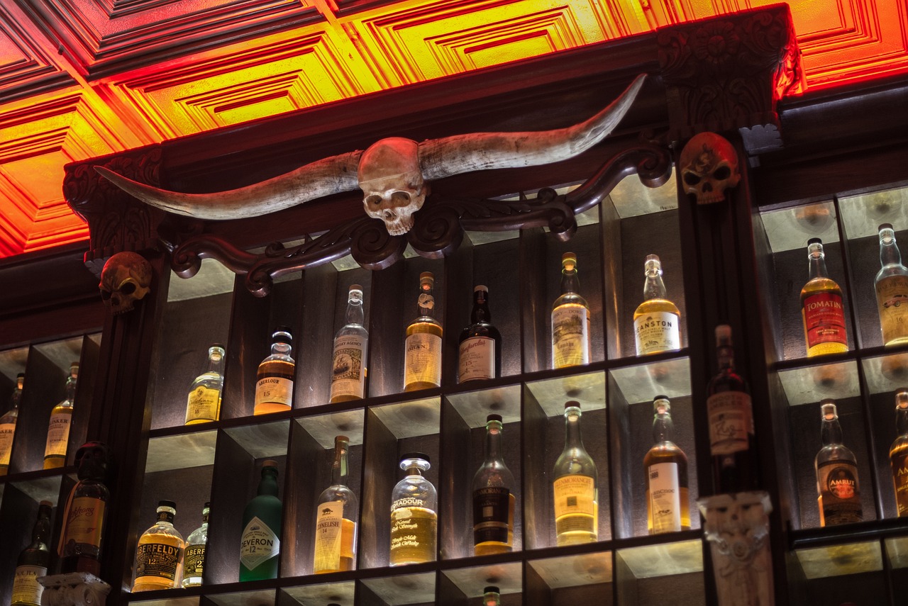 最新地?cái)傌洰a(chǎn)品圖片展示，揭示當(dāng)下小商品流行趨勢(shì)與時(shí)尚魅力